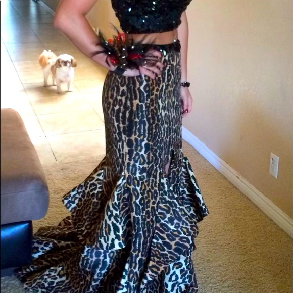 Sherri Hill Dresses & Skirts - Prom dress size 2. Two piece.